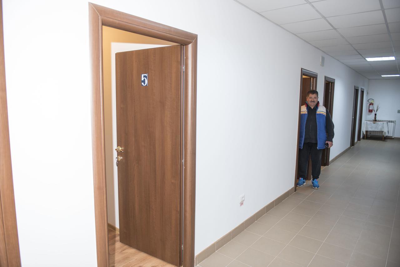 Hostel Ruxandra Focşani 外观 照片